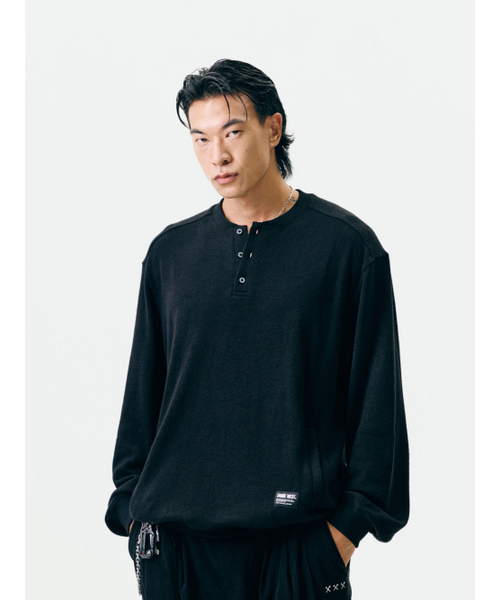 Henley neck pocket knit sweet (черная) — хенли‑свитер с карманом, черный