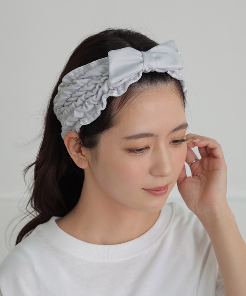 ALTROSE（アルトローズ）の「ヘアバンド 冷感ネッククーラー 2WAY リボン（ヘアバンド・レディース・ブルー系その他4/チェック/グレー/ライトブルー・FREE）」の2枚目の写真