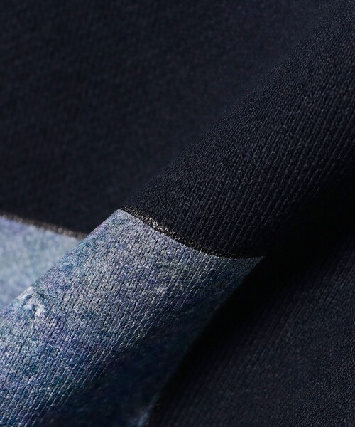 BEAMS T(ビームスティー)の「Emilio Chavez / Crewneck Sweatshirt(スウェット・メンズ・ネイビー・SMALL/MEDIUM/LARGE/X-LARGE)」の7枚目の写真