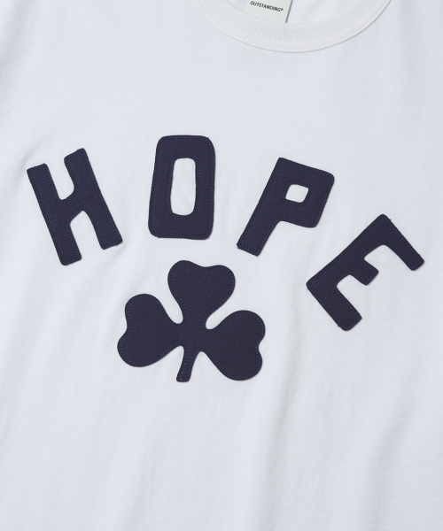 OUTSTANDING(アウトスタンディング)の「VSC TEE(HOPE)_ホワイト(Tシャツ/カットソー・レディース・その他・LARGE/SMALL/MEDIUM)」の4枚目の写真