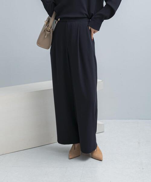 URBAN RESEARCH ROSSO WOMEN（アーバンリサーチ　ロッソ）の「トリアセテート混パンツ（その他パンツ・レディース・ライトベージュ/ネイビー・38/36）」の5枚目の写真