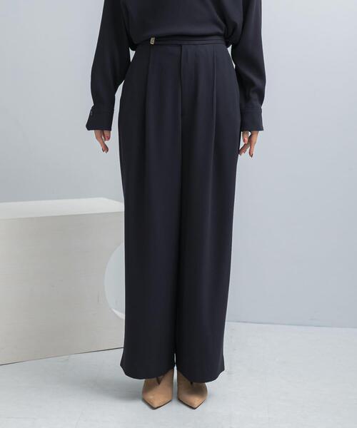 URBAN RESEARCH ROSSO WOMEN（アーバンリサーチ　ロッソ）の「トリアセテート混パンツ（その他パンツ・レディース・ライトベージュ/ネイビー・38/36）」の7枚目の写真