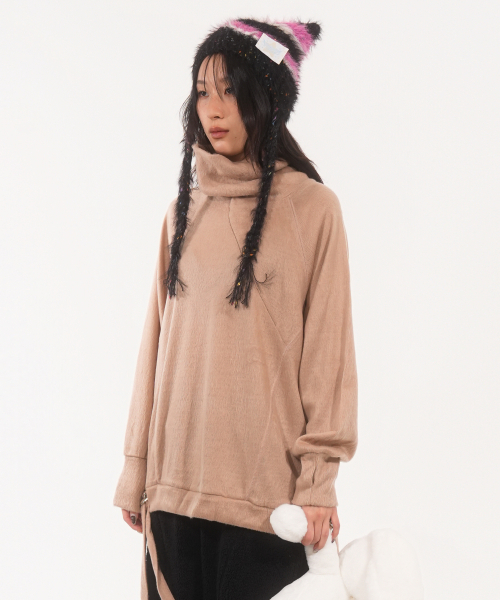 FANYOUNG(ファンヤング)の「ヘアリー ジップスリット プルオーバー キャメル(Tシャツ/カットソー・レディース・その他・FREE)」の3枚目の写真