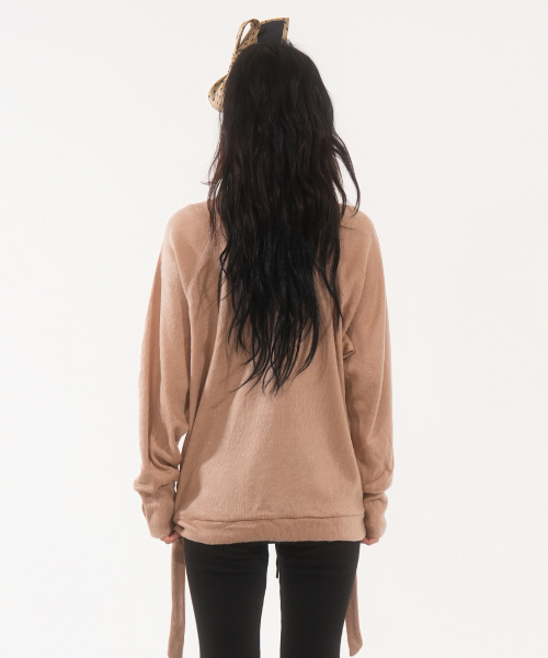 FANYOUNG(ファンヤング)の「ヘアリー ジップスリット プルオーバー キャメル(Tシャツ/カットソー・レディース・その他・FREE)」の4枚目の写真