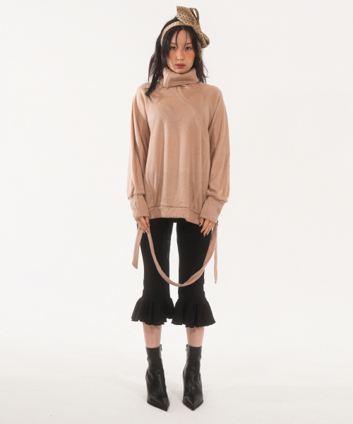 FANYOUNG(ファンヤング)の「ヘアリー ジップスリット プルオーバー キャメル(Tシャツ/カットソー・レディース・その他・FREE)」の7枚目の写真
