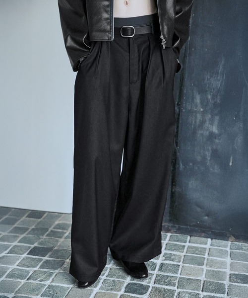 ASTRONOMY（アストロノミー）の「2タックTRストライプワイドストレートパンツ（その他パンツ・メンズ・ブラック系1/ブラック系2/ネイビー/グレー・XL/L/M/S）」の2枚目の写真