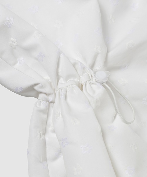 CECILIE BAHNSEN(セシリー バンセン)の「TOP WITH PUFF SLEEVES ANO DRAWSTRING WAIST(シャツ/ブラウス・レディース・ホワイト・8/6)」の10枚目の写真