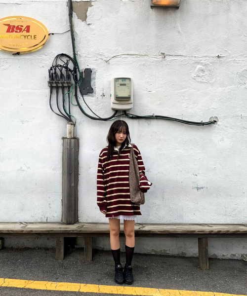 MENASOO(ミナス)の「Menasoo Stripe Rugby T Shirt_Burgundy(ポロシャツ・レディース・バーガンディー・F)」の7枚目の写真