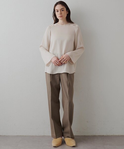 Drawing Numbers（ドローイング ナンバーズ）の「【Drawing Numbers】バックジョーゼットサテンブラウス（シャツ/ブラウス・レディース・ネイビー/ライトベージュ・38）」の11枚目の写真