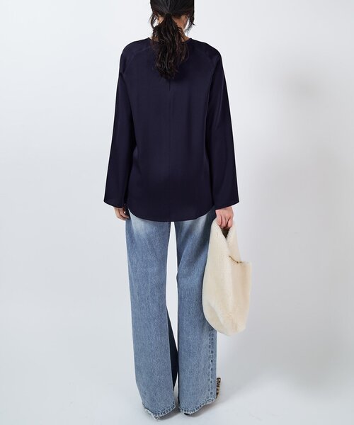 Drawing Numbers（ドローイング ナンバーズ）の「【Drawing Numbers】バックジョーゼットサテンブラウス（シャツ/ブラウス・レディース・ネイビー/ライトベージュ・38）」の16枚目の写真