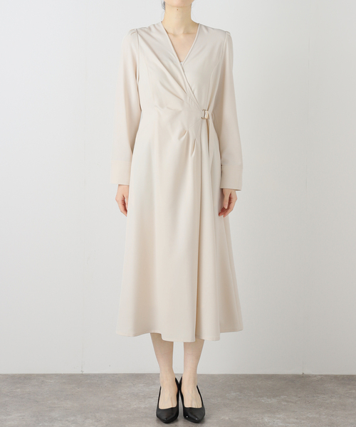 La TOTALITE（ラトータリテ）の「【洗える】カシュクールワンピース（ワンピース・レディース・アイボリー/ネイビー・36/38）」の6枚目の写真