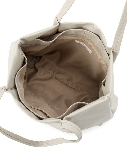 grove（グローブ）の「【A4】タックポケ3層トート（トートバッグ・レディース・ブラック/ブラック系4/ナチュラル・00）」の9枚目の写真