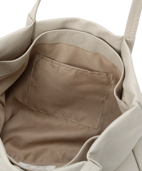 grove（グローブ）の「【A4】タックポケ3層トート（トートバッグ・レディース・ブラック/ブラック系4/ナチュラル・00）」の15枚目の写真