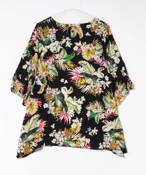 rip curl（リップカール）の「【RIPCURL（リップカール）】ON THE COAST KIMONO/レディース  レーヨン　半端袖　総柄シャツ（シャツ/ブラウス・レディース・ナチュラル/ブラック・X-SMALL）」の4枚目の写真