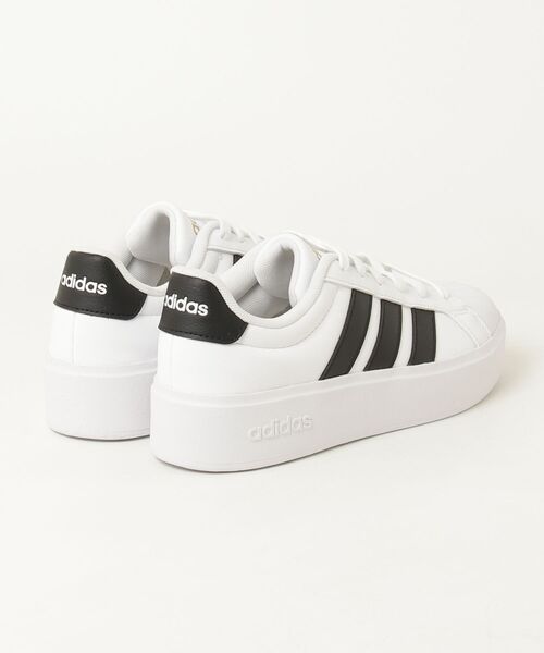 adidas(アディダス)の「アディダス adidas ストリートトーク・ボールド・シューズ(スニーカー・レディース・ホワイト・23.0cm/23.5cm/24.0cm/24.5cm/25.0cm)」の2枚目の写真