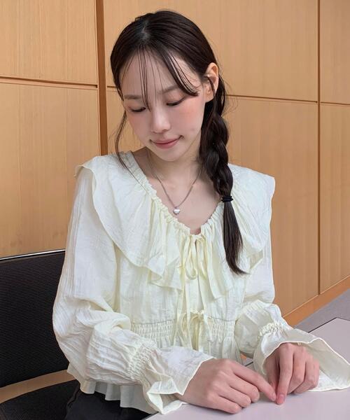 FREE'S MART（フリーズマート）の「◆衿フリルペプラム前開きブラウス（シャツ/ブラウス・レディース・ブラック/ホワイト/ブルー・FREE）」の2枚目の写真