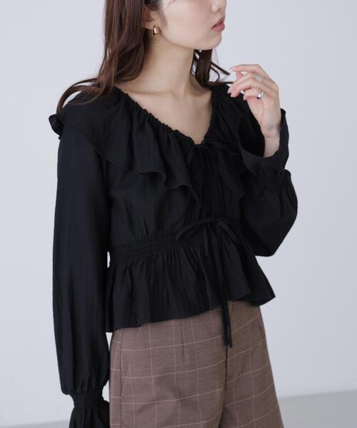 FREE'S MART（フリーズマート）の「◆衿フリルペプラム前開きブラウス（シャツ/ブラウス・レディース・ブラック/ホワイト/ブルー・FREE）」の16枚目の写真