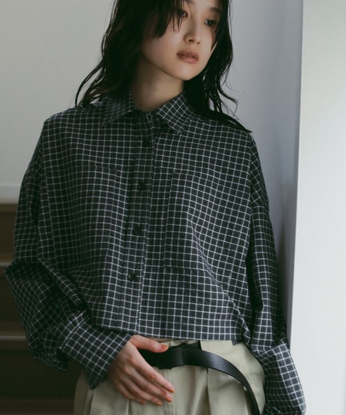 anuke（アンヌーク）の「Check Short Shirts（シャツ/ブラウス・レディース・チャコールグレー/ブルー/ベージュ・FREE）」の2枚目の写真