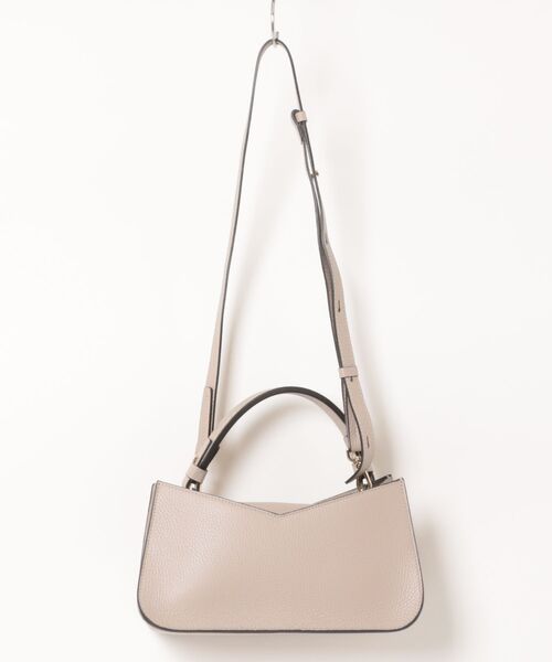 LORISTELLA(ロリステッラ)の「【LORISTELLA】Vカットレザー2WAYハンドバッグ(Q66428)(ハンドバッグ・レディース・ライトベージュ・ALL)」の2枚目の写真