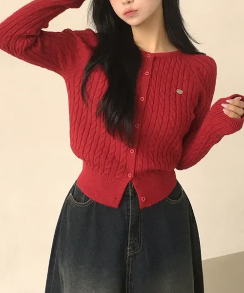 VIVID LADY(ビビッドレディー)の「ケーブル編み ショート丈 ニットカーディガン(カーディガン/ボレロ・レディース・ライトブルー/ブラック/アイボリー/グレー/レッド/ピンク/ブラウン・FREE)」の20枚目の写真