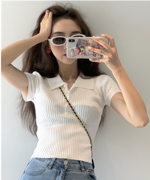 semuse(セミューズ)の「ポロ衿クロップド丈半袖トップス(Tシャツ/カットソー・レディース・ブラック/ホワイト・FREE)」の3枚目の写真