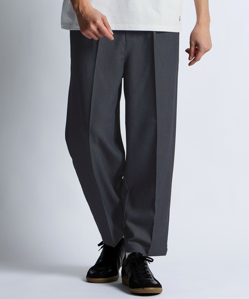 LANVIN en Bleu(ランバンオンブルー)の「コードレーン ワイドパンツ(スラックス・メンズ・グレー/ブラック・46/48/50/52)」の2枚目の写真