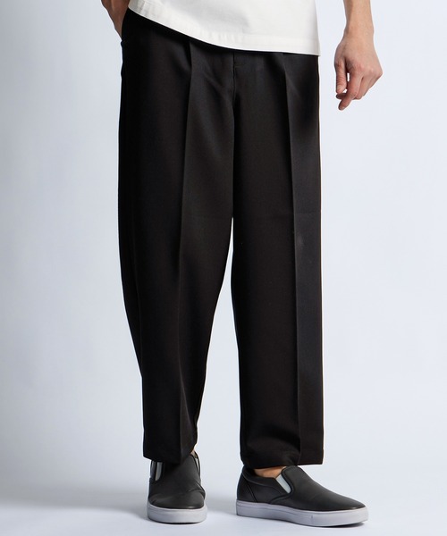 LANVIN en Bleu(ランバンオンブルー)の「コードレーン ワイドパンツ(スラックス・メンズ・グレー/ブラック・46/48/50/52)」の5枚目の写真