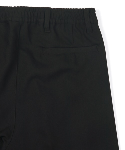 LANVIN en Bleu(ランバンオンブルー)の「コードレーン ワイドパンツ(スラックス・メンズ・グレー/ブラック・46/48/50/52)」の12枚目の写真