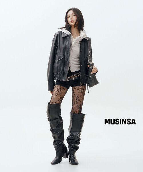 MUSINSA STANDARD WOMAN（ムシンサスタンダードウーマン）の「ウィメンズフェイデッド合成皮革エビエータージャケット[ブラック]（ライダースジャケット・レディース・その他・SMALL/MEDIUM）」の14枚目の写真