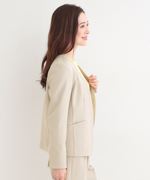SHOO・LA・RUE（シューラルー）の「【セットアップ可/多機能/SS-3L】すっきりと好印象 カラーレスジャケット（ノーカラージャケット・レディース・ナチュラル/グレー/ネイビー・02/01/10/05/04/03）」の9枚目の写真