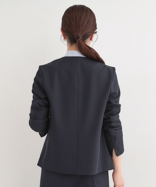 SHOO・LA・RUE（シューラルー）の「【セットアップ可/多機能/SS-3L】すっきりと好印象 カラーレスジャケット（ノーカラージャケット・レディース・ナチュラル/グレー/ネイビー・02/01/10/05/04/03）」の13枚目の写真