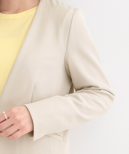 SHOO・LA・RUE（シューラルー）の「【セットアップ可/多機能/SS-3L】すっきりと好印象 カラーレスジャケット（ノーカラージャケット・レディース・ナチュラル/グレー/ネイビー・02/01/10/05/04/03）」の20枚目の写真