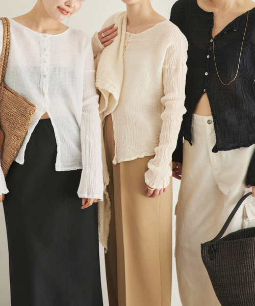 plage（プラージュ）の「LES ATELIERS FRANCAIS DE CONFECTION 別注 OPEN BTN 2WAY ブラウス（シャツ/ブラウス・レディース・ホワイト/アイボリー/ブラック・FREE）」の22枚目の写真