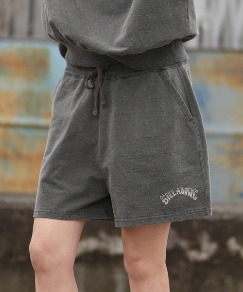 BILLABONG(ビラボン)の「BILLABONG/ビラボン レディース ショートパンツ ARCH LOGO SWEAT SHORTS BG013U04(その他パンツ・レディース・スミクロ/ライトブルー・M/L)」の1枚目の写真