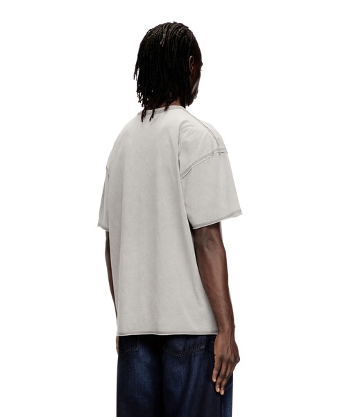 DIESEL(ディーゼル)の「メンズ Tシャツ T-RAWBOXT(Tシャツ/カットソー・メンズ・グレー系その他/ブラック・LARGE/XX-LARGE/X-SMALL/X-LARGE/SMALL/XXX-LARGE/MEDIUM)」の8枚目の写真