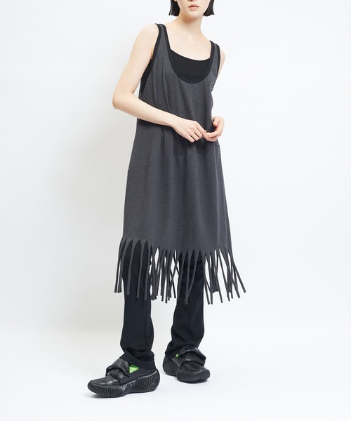 gomme(ゴム)の「フリンジワンピース(ワンピース・レディース・チャコールグレー/ブラック・MEDIUM)」の3枚目の写真