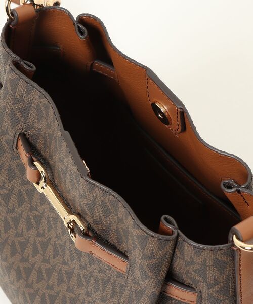 MICHAEL KORS(マイケルコース)の「CARSON SM CONV BKT XBODY Crossbody(ショルダーバッグ・レディース・ブラウン・FREE)」の4枚目の写真