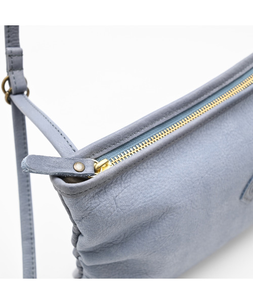 CLEDRAN（クレドラン）の「【本革 ソフト】CL3967 TANTE SIDE GATHER SHOULDER（ショルダーバッグ・レディース・シルバー/ブラック/ブルーグレー/ダークベージュ/グリーン系その他/ブラウン/キャメル・FREE）」の16枚目の写真