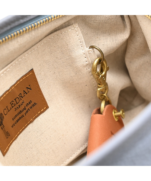 CLEDRAN（クレドラン）の「【本革 ソフト】CL3967 TANTE SIDE GATHER SHOULDER（ショルダーバッグ・レディース・シルバー/ブラック/ブルーグレー/ダークベージュ/グリーン系その他/ブラウン/キャメル・FREE）」の19枚目の写真