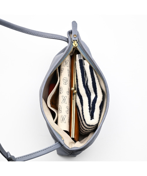 CLEDRAN（クレドラン）の「【本革 ソフト】CL3967 TANTE SIDE GATHER SHOULDER（ショルダーバッグ・レディース・シルバー/ブラック/ブルーグレー/ダークベージュ/グリーン系その他/ブラウン/キャメル・FREE）」の20枚目の写真