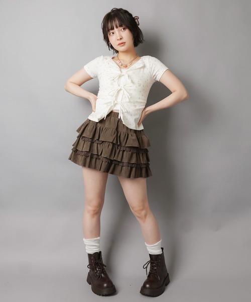 SPINNS(スピンズ)の「スエードティアードミニスカート/NEO森ガール/インナーパンツ付き(スカート・レディース・ブラウン/チャコール・ONESIZE)」の10枚目の写真