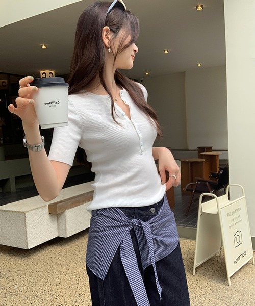 by LEGNA(バイレグナ)の「ヘンリーネックリブカットソー(Tシャツ/カットソー・レディース・ホワイト/ブラック/カーキ/イエロー・LARGE/MEDIUM/SMALL)」の8枚目の写真