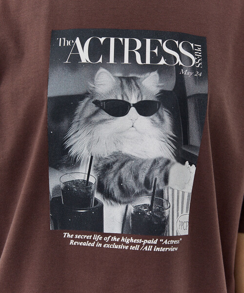 PUBLUX(パブリュクス)の「PUBLUX/パブリュクス <機能性素材>MAGAZINE キャット フォト Tシャツ 限定展開(Tシャツ/カットソー・レディース・ピンク/ブラウン/ホワイト/ブラック・MEDIUM/LARGE/SMALL)」の8枚目の写真