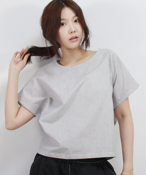 DEMARC(ドゥマーク)の「Stripe Mini French Short Sleeve Shirt Black(Tシャツ/カットソー・レディース・ブラック・SMALL/MEDIUM)」の1枚目の写真