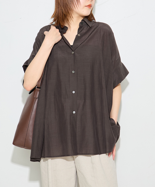 journal standard L'essage(ジャーナルスタンダードレサージュ)の「ライトローンドルマンシャツ(シャツ/ブラウス・レディース・ブラウン/アイボリー/ブルー系その他/ブラック・FREE)」の3枚目の写真