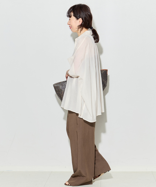 journal standard L'essage(ジャーナルスタンダードレサージュ)の「ライトローンドルマンシャツ(シャツ/ブラウス・レディース・ブラウン/アイボリー/ブルー系その他/ブラック・FREE)」の10枚目の写真