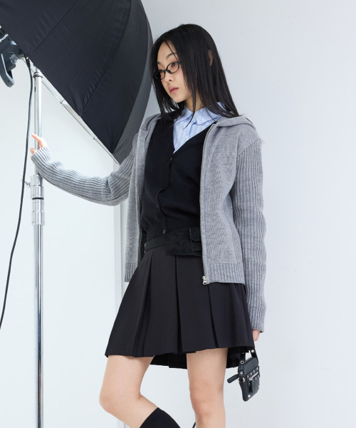 PORTERNA（ポルテナ）の「MIX RIBBED KNIT HOODIE ZIP-UP-3COLOR（ニット/セーター・レディース・ライトグレー/ベージュ/チャコール・OS）」の11枚目の写真