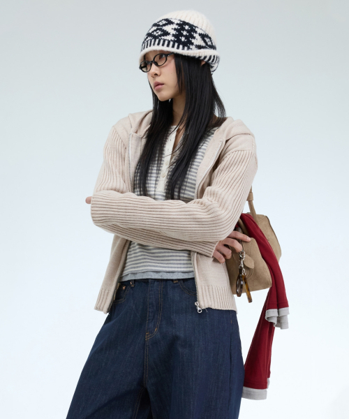 PORTERNA（ポルテナ）の「MIX RIBBED KNIT HOODIE ZIP-UP-3COLOR（ニット/セーター・レディース・ライトグレー/ベージュ/チャコール・OS）」の13枚目の写真