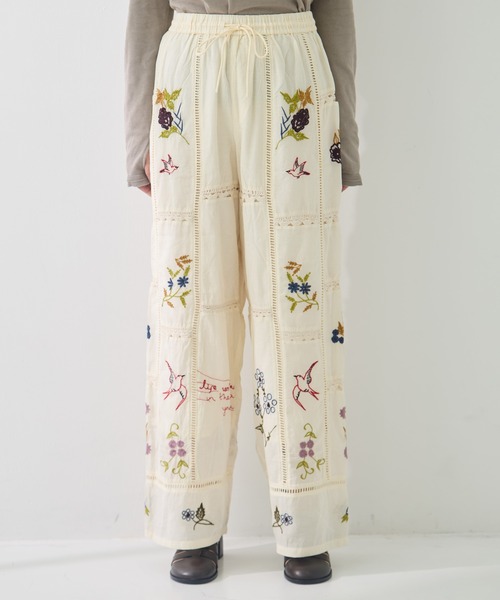 TODAYFUL（トゥデイフル）の「[TODAYFUL/トゥデイフル]Embroidery Patchwork Trousers（その他パンツ・レディース・ブラウン/オフホワイト・36/38）」の11枚目の写真