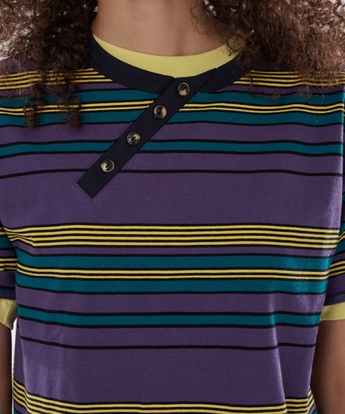 WISH FOR EVER（ウィッシュフォーエバー）の「DRAW CODE SLASH HENRY BORDER T/ドローコードスラッシュヘンリーボーダーT（Tシャツ/カットソー・メンズ・ネイビー/パープル/ブラウン/グレー・MEDIUM/LARGE/SMALL）」の5枚目の写真